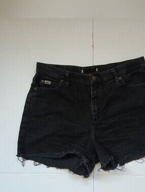 Lee Black Denim Low Rise Frayed Hem Women's Shorts